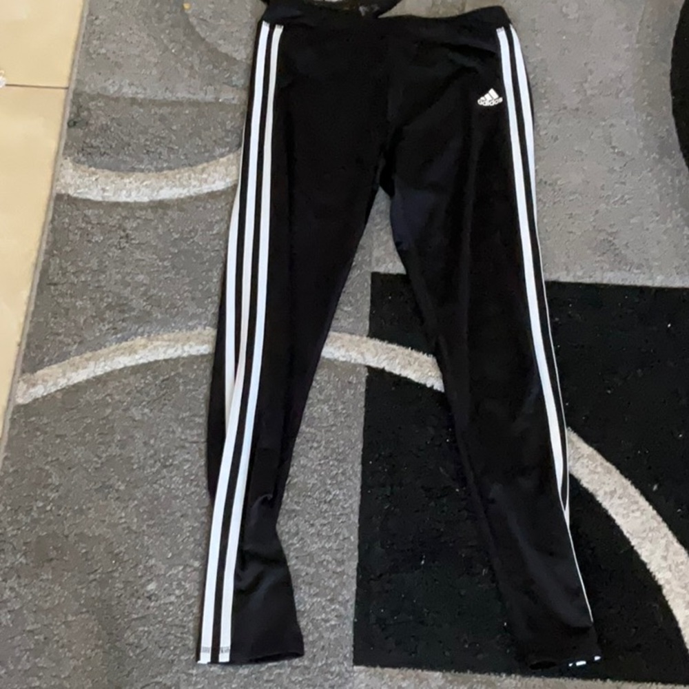 Addidas leggings!